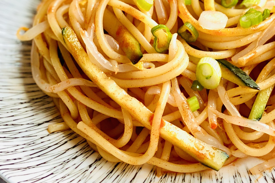 gochujang-lemon-cold-pasta-land